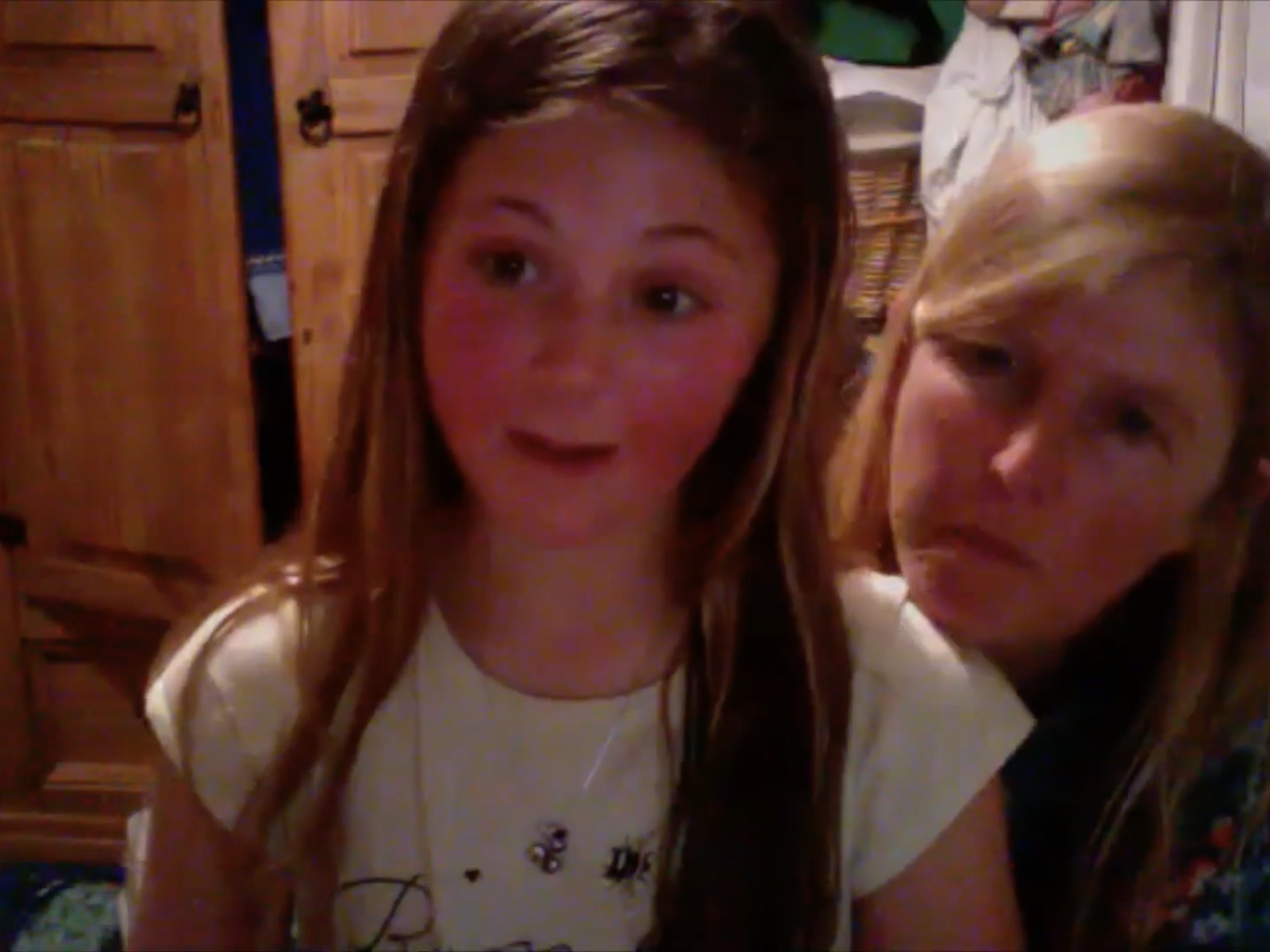 Isy & Josie